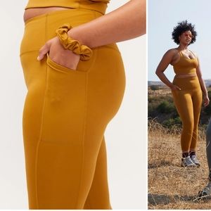 NWOT Girlfriend Collective Pocket Leggings